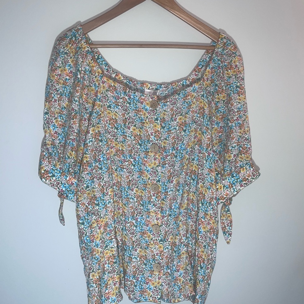LC Lauren Conrad Yellow Multi Floral Button-Front Puff Sleeve Top - Picture 2 of 6